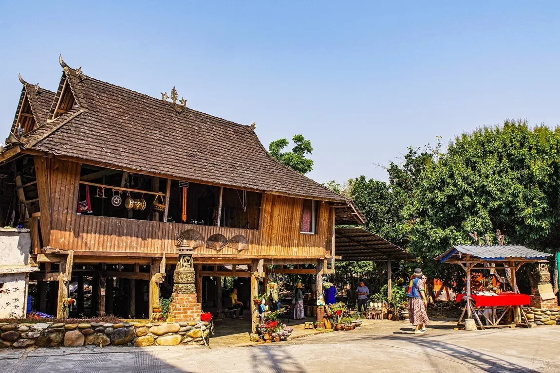 西雙版納橄欖壩：瀾滄江畔的傣家千年秘境