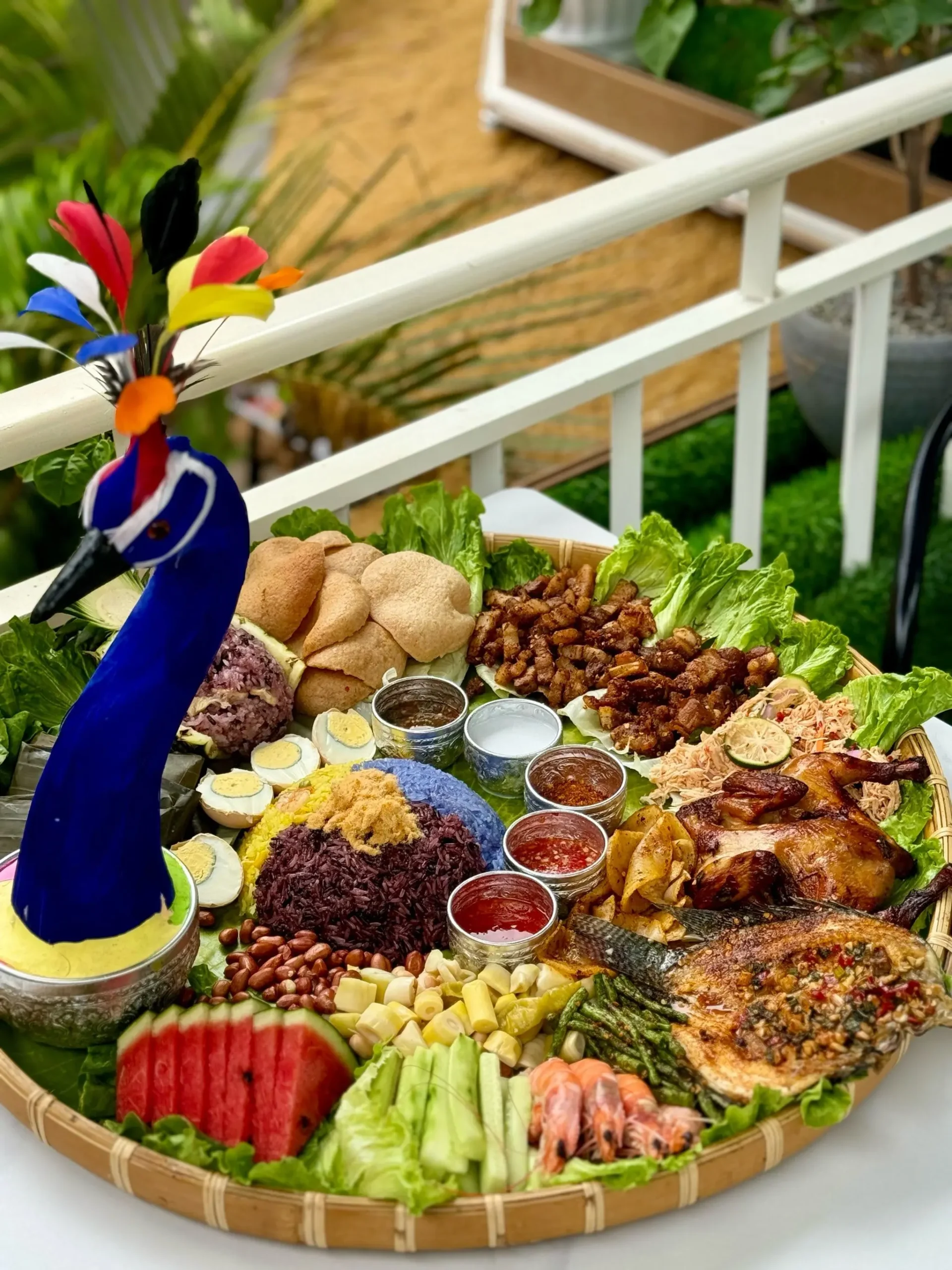 西雙版納美食：雨林深處的酸辣盛宴與文化密碼